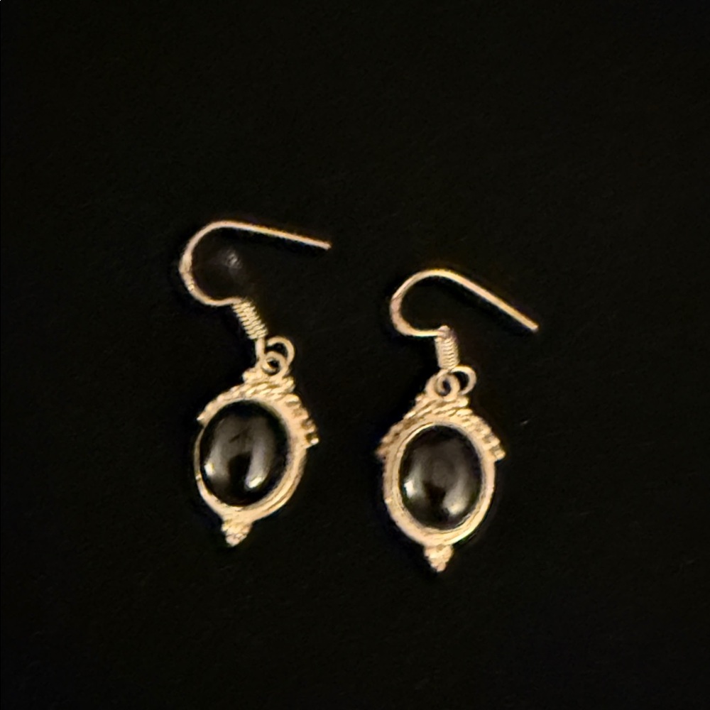 Elegant Black onyx and silver Earrings